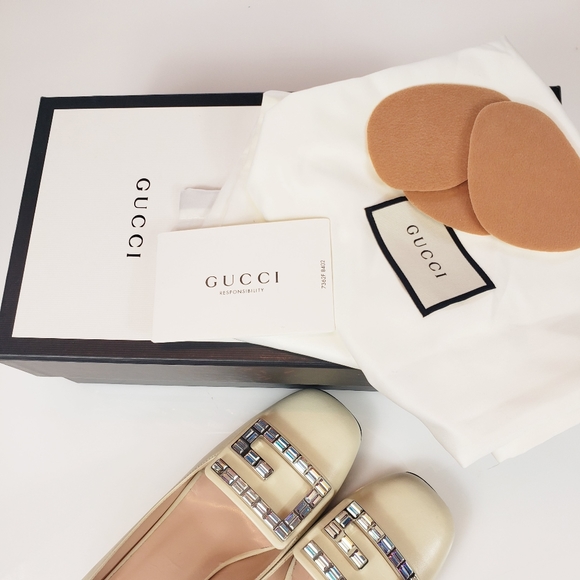 🆕️ Gucci vintage white crystal heel pumps - Picture 7 of 8